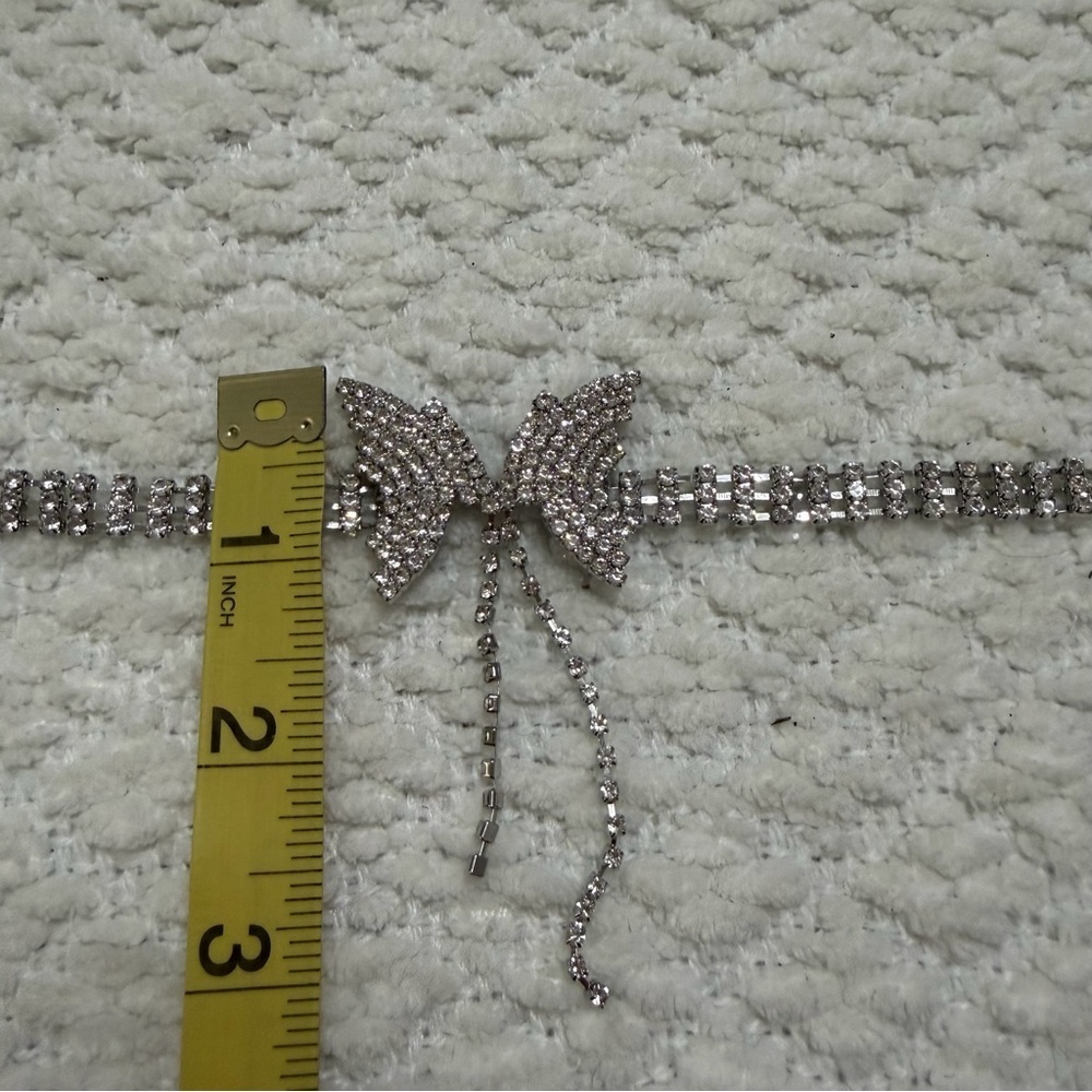 Butterfly Silver Toned Rhinestones Choker - Picture 9 of 9
